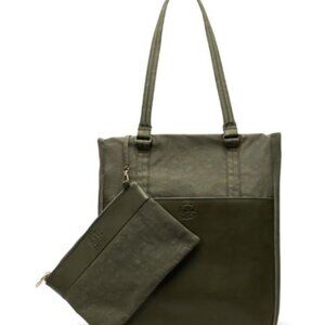 NWT Herschel Orion large tote in Ivy Green